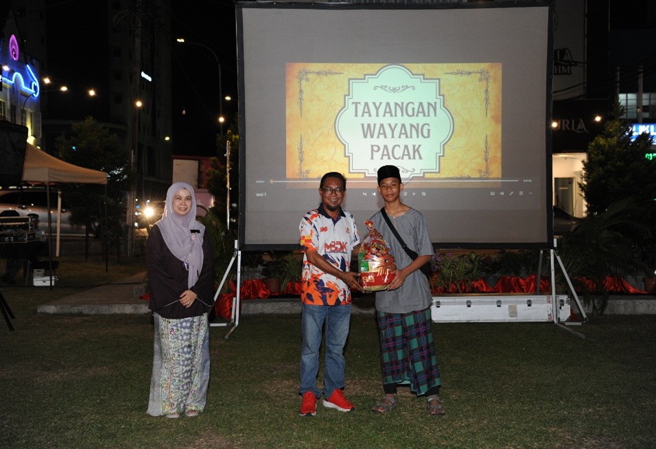 Pertunjukan Wayang Gambar (Wayang Pacak) Sempena Program Arkib Komuniti